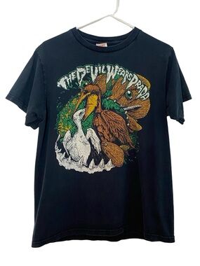 The Devil Wears Prada Band Tee Tshirt Mens Size Medium Unisex Black Pelican Bird